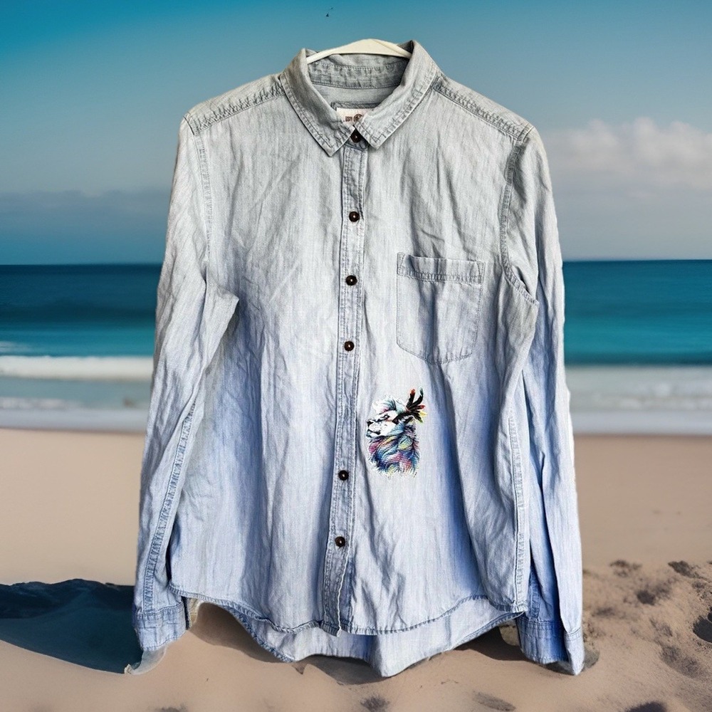 SO Chambray‎ Blue Button Up Top XL w Embellished Rainbow Lion-King And feathers